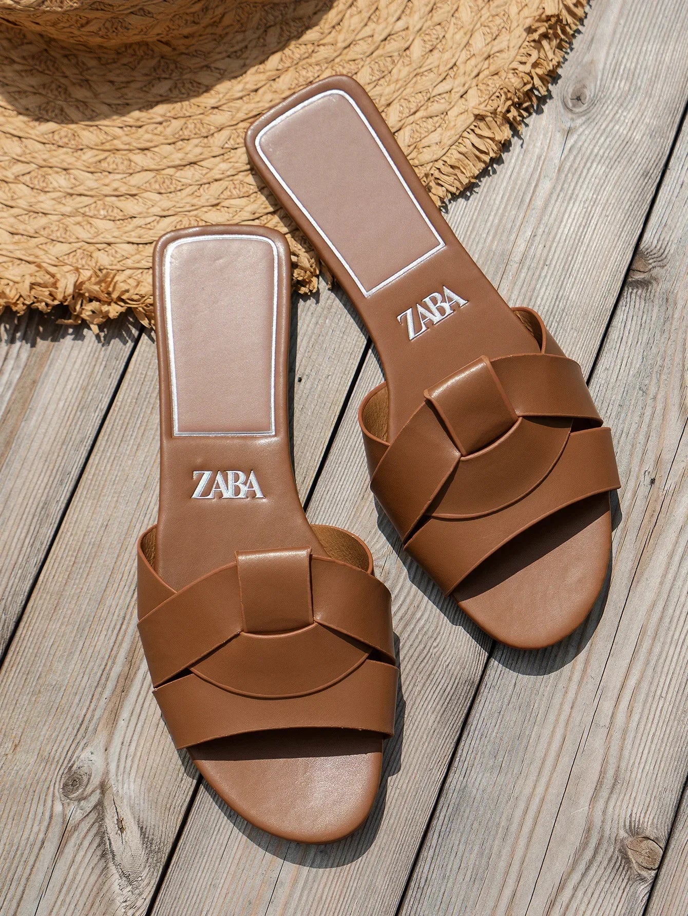 Square Head | Flat Sandals