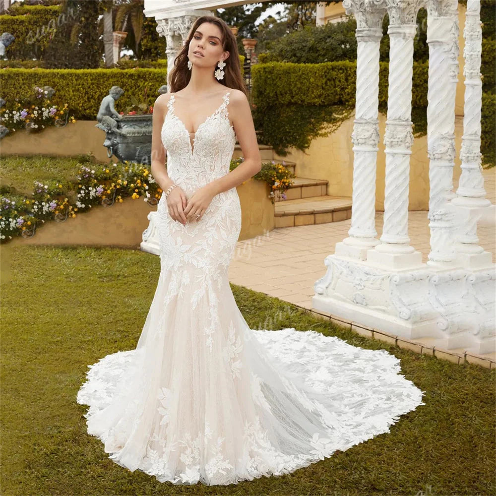 Wedding Dress | V-Neck Lace Appliques